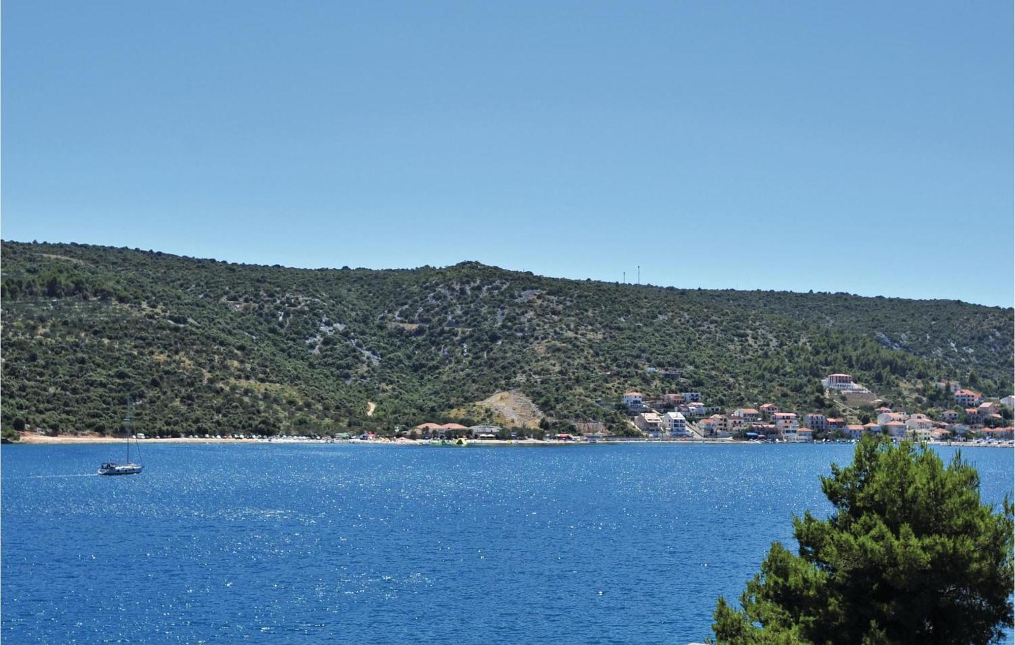 Nice Home In Poljica With House Sea View Marina Exterior foto